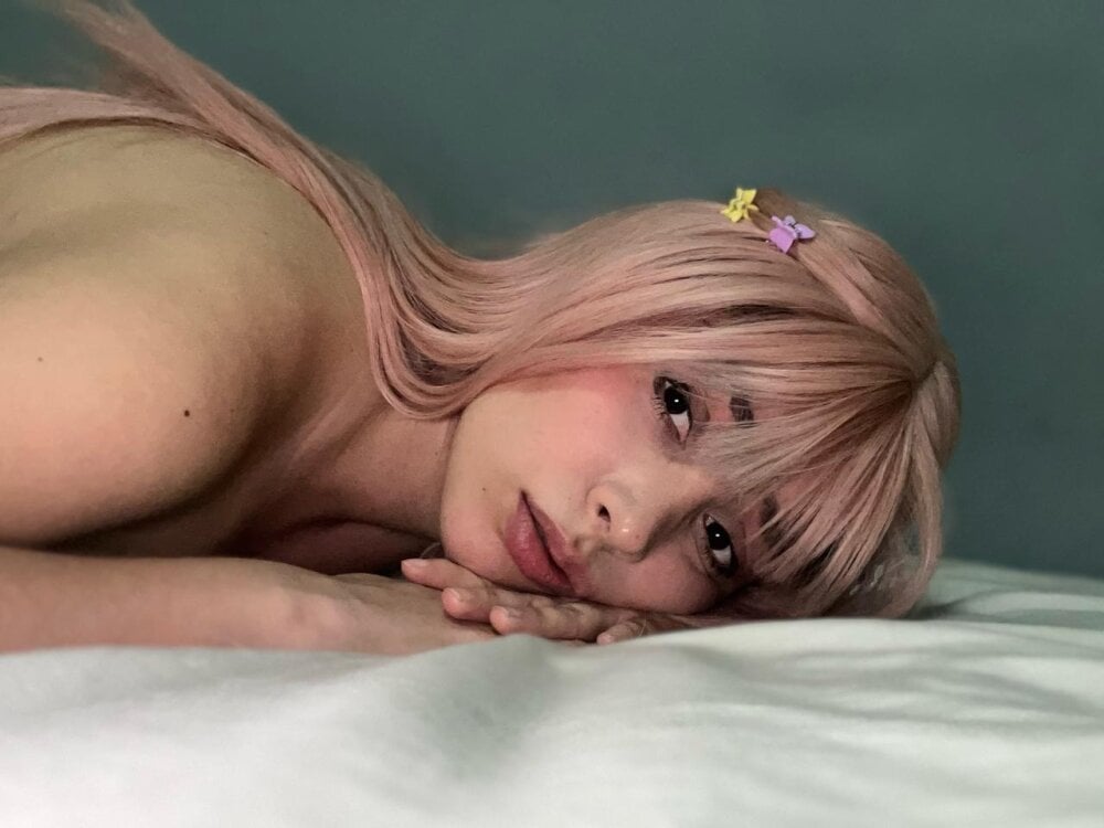 EmmaInPink Offline XXX-chat