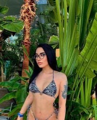 petite_sophiie's Offline Chat Room