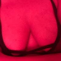 غرفة دردشة BatboyCatgirl دون اتصال