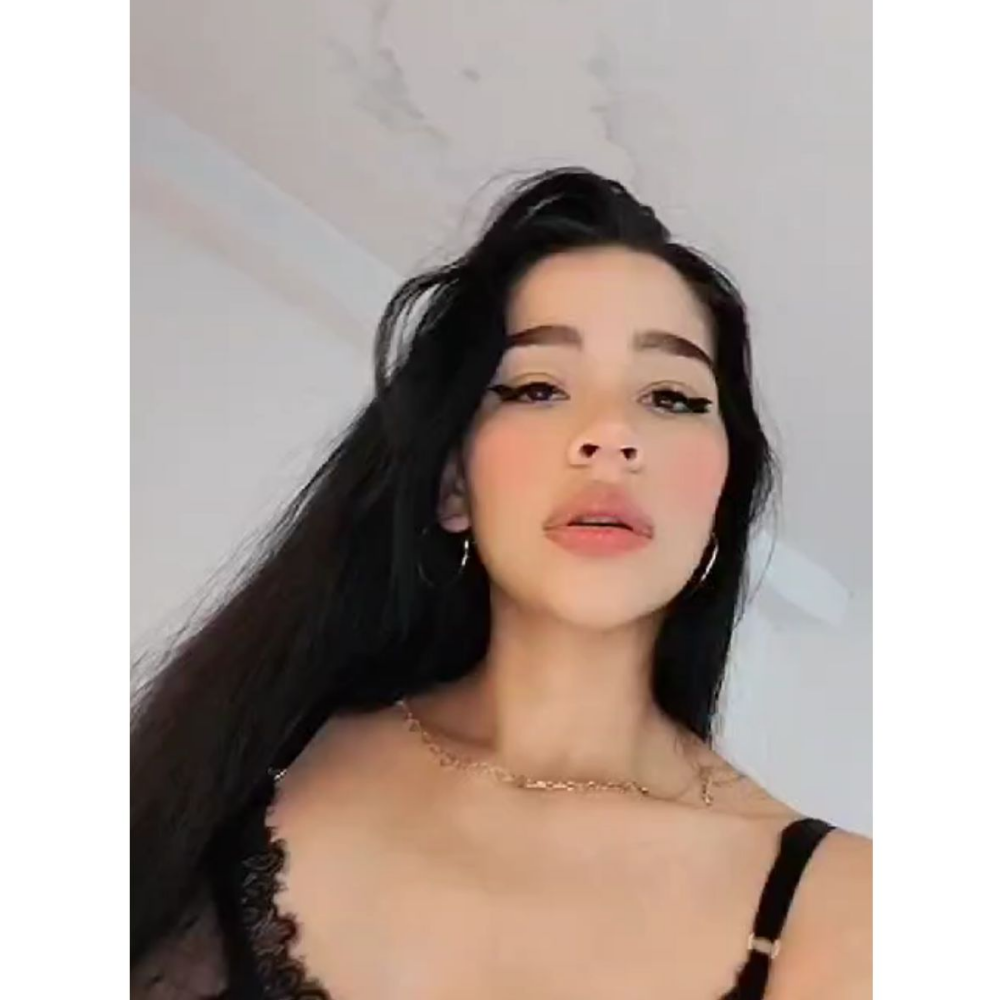 Saraaah_Connor_1 profile