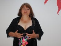 MatureLadyXx's Offline XXX Chat