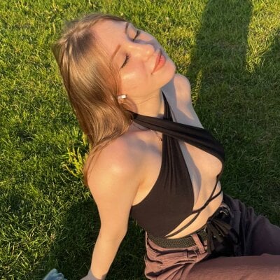 sasha_gracias from stripchat