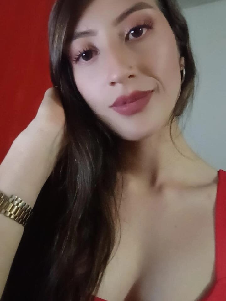 mega-camsex.com graciecollins livesex profile in spanish cams