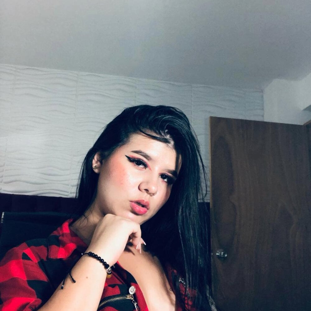 Cheily_Adams1