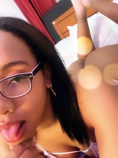 Evee_Moon live on StripChat