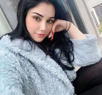 Isabelle_80 ✅ live webcam
