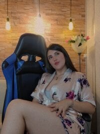 -Natasha18's Offline Chat Room