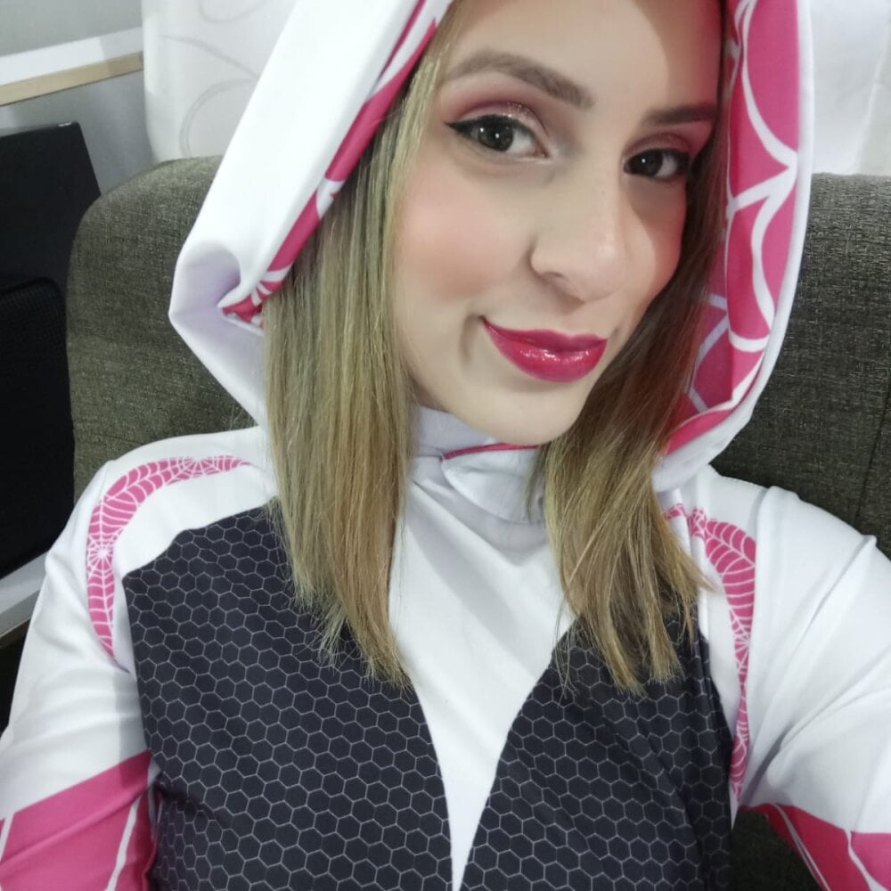 violeta_croft