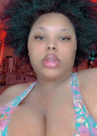 Wonderthigh42000's Offline Chat Room