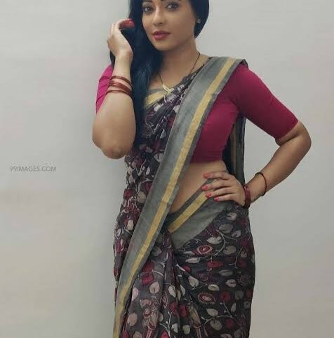 Live sex webcam photo for DesiJaanu #286302328