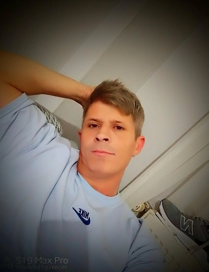 efe41efe's most recent online preview