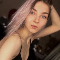Stephanie2828's Offline Chat Room