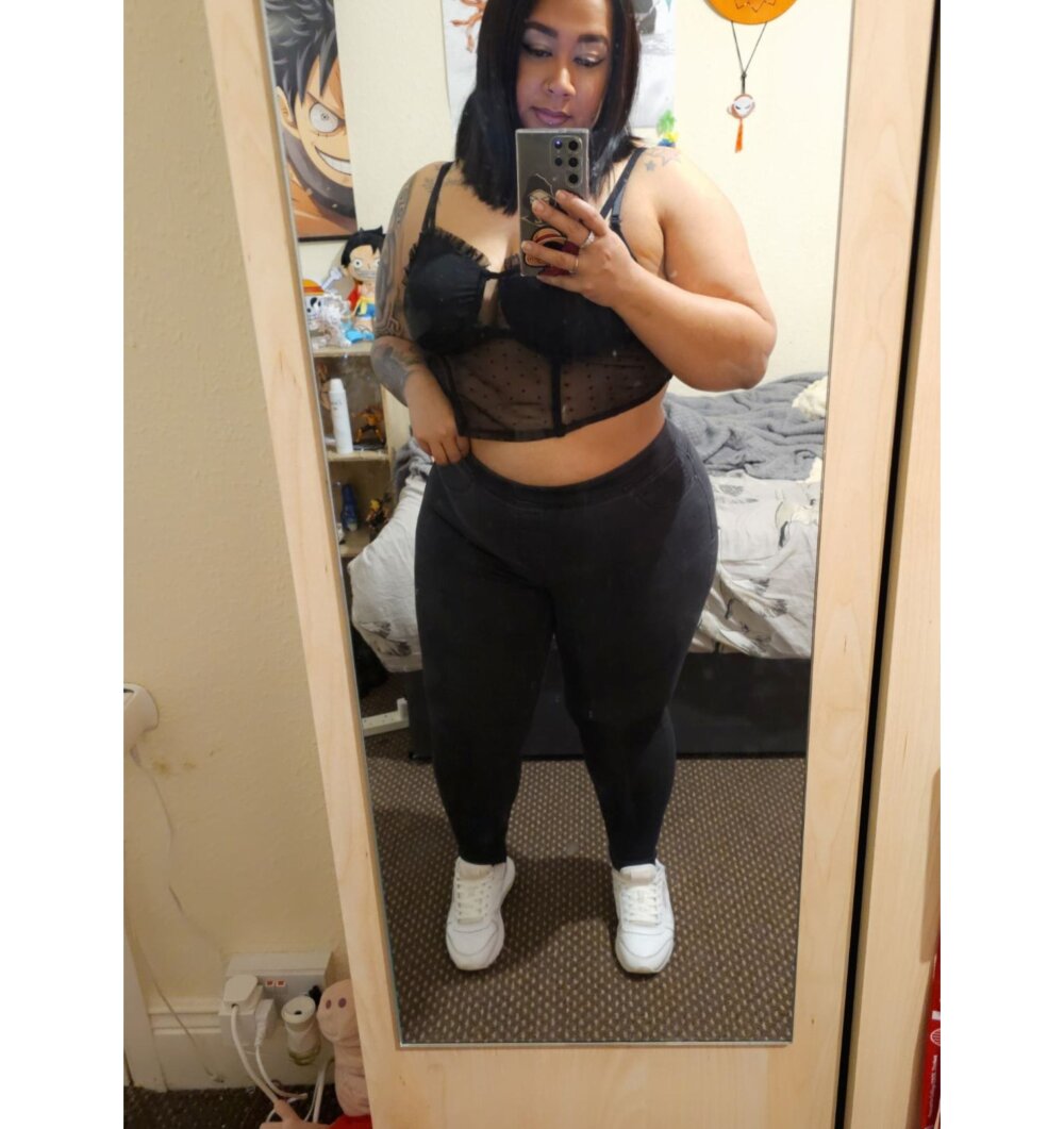 elivecams.com sahian_200 livesex profile in co cams