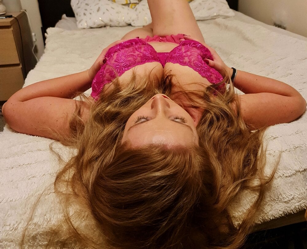 mega-livestrip.info 32h_busty livesex profile in in-u-heart cams