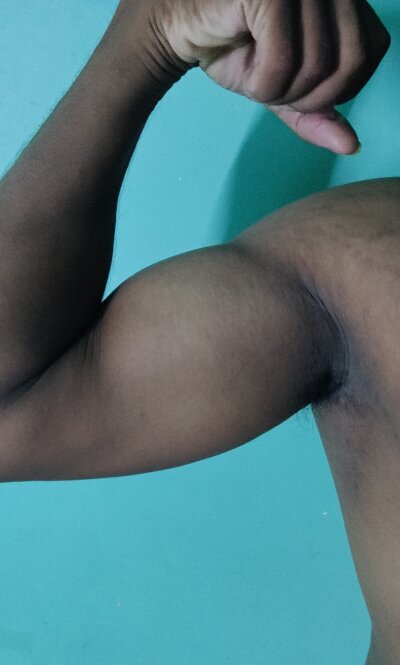 dhakshantamilan from stripchat