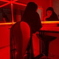 Aisha_meryen's Offline Chat Room