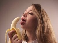 LunaDew's webcam live show