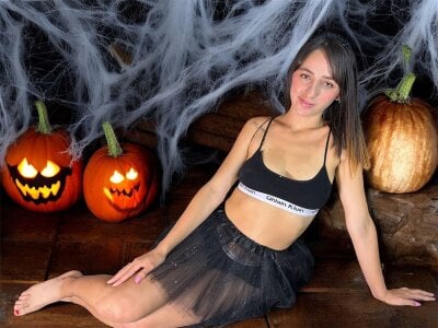 Astrid_04 Female Analpetite Free Webcam Striptease