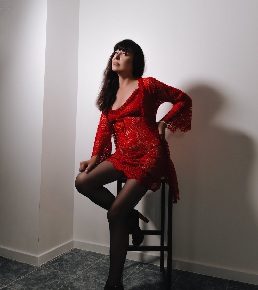 elivecams.com LindaRomero livesex profile in bisexual cams