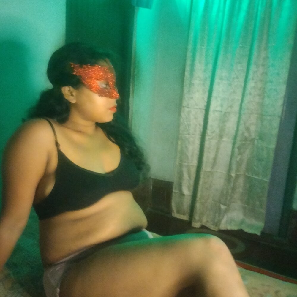 Watch sxdbhaiyabhbi live on cam on StripChat