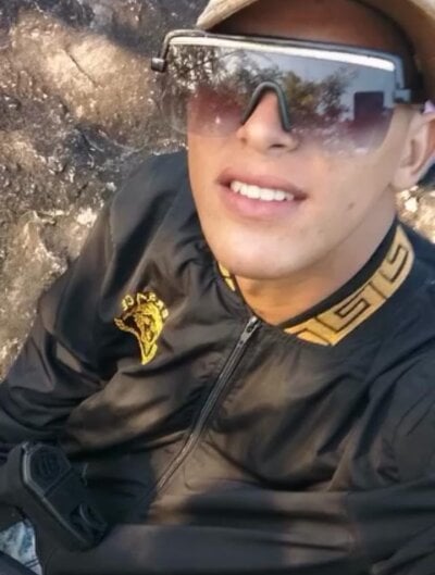 anthonyg355 from stripchat