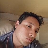 kuromarce's webcam live show