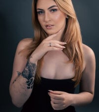 Dove_Moore's webcam live show