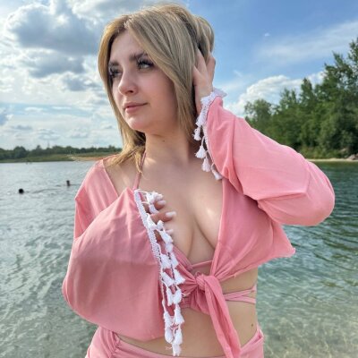 merlin_li from stripchat