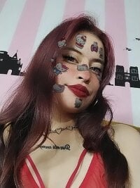 luna_garcias' Offline Chat Room