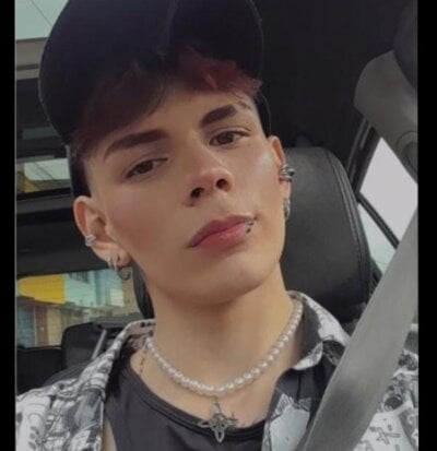 _Dakota_Jones_