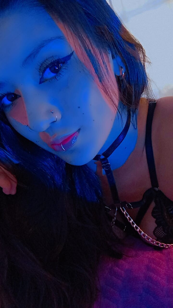 Cleo_Hott