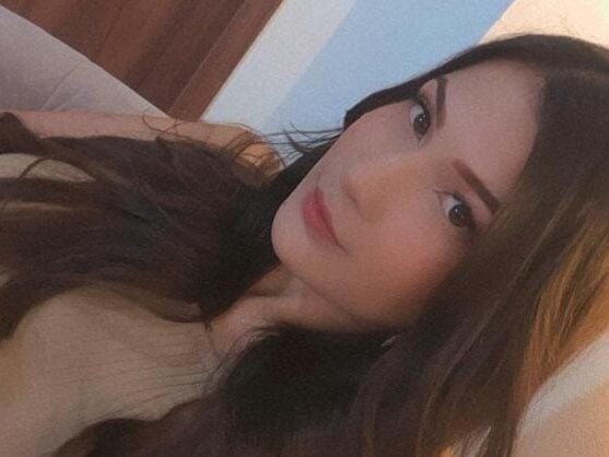 Live sex webcam photo for Anahi_collemann1 #288263834