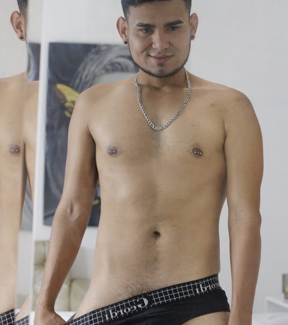 XHotDesire profile