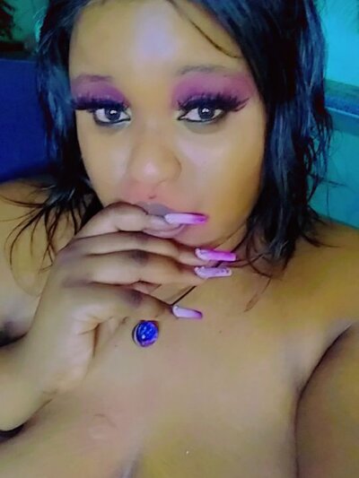 CaramellSkinGodess93 - Stripchat Girl 