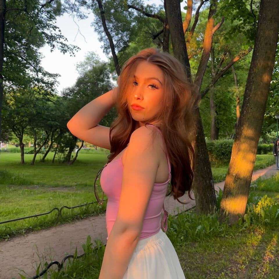 giuseppinarodenbough webcam profile - Spanish