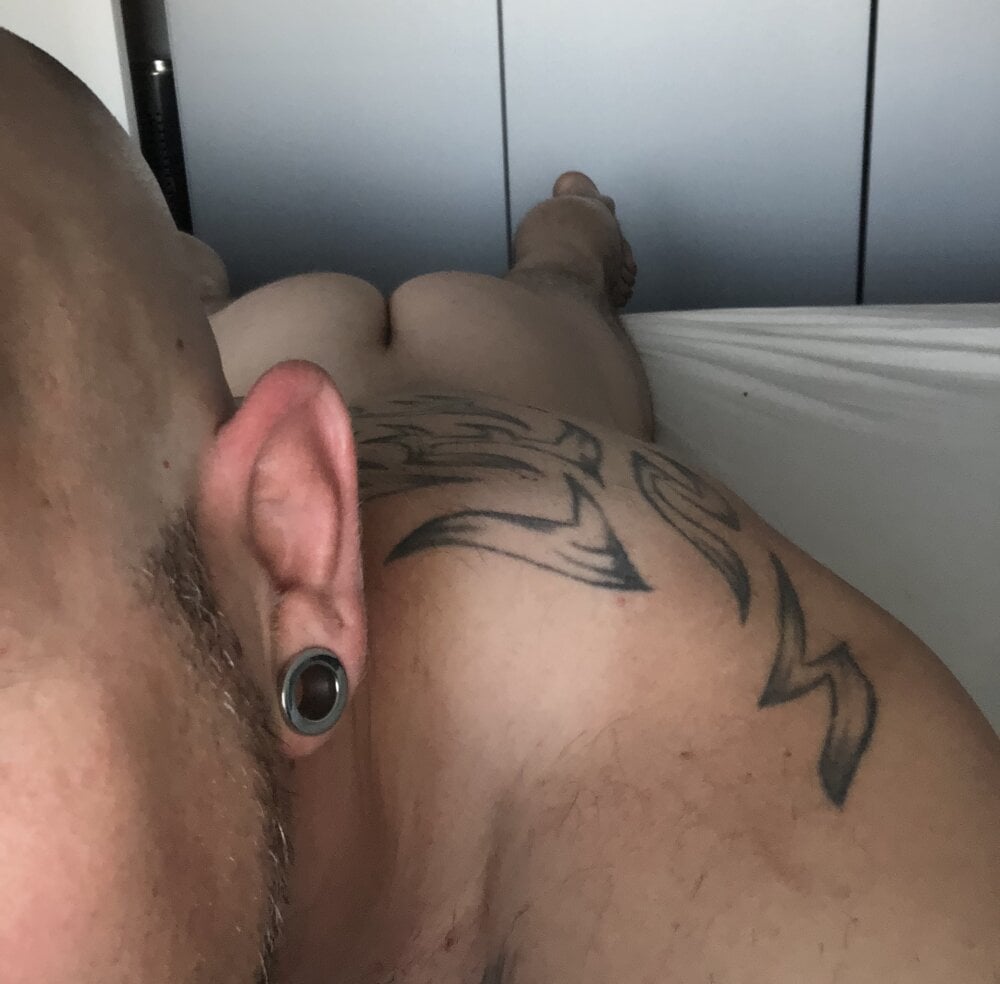 hobbit_78 from stripchat