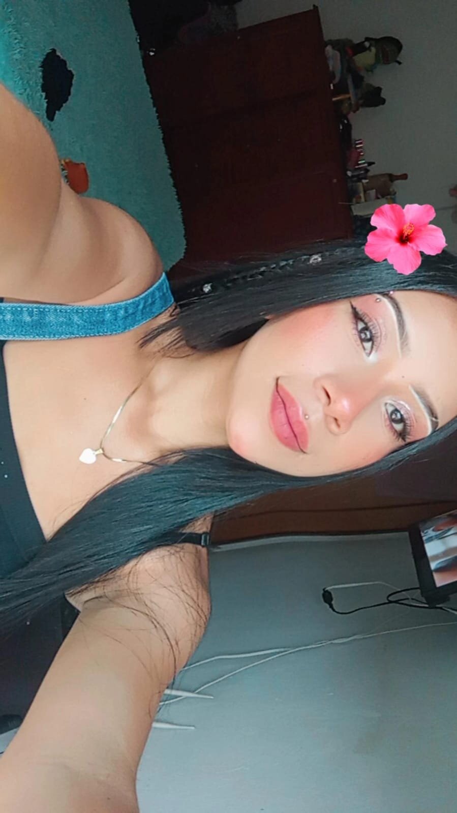Alessia_tay