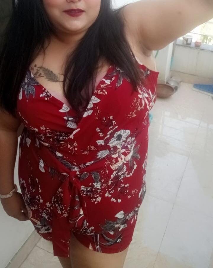 Sexy-Mehak