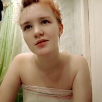 Maudie_Dorrie's Offline Chat Room