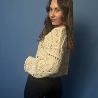 MaeveWileyy's Offline Chat Room