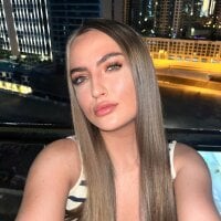 AlinaTomson's Offline Chat Room