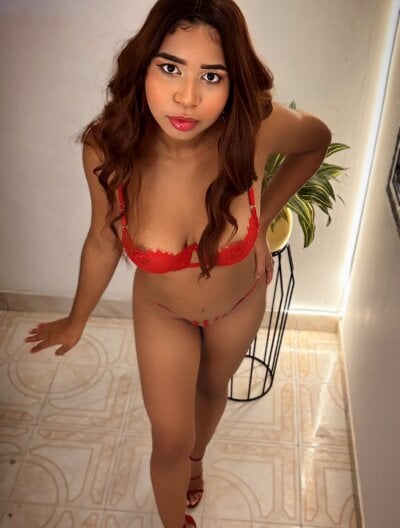free nude webcam MilaHall 
