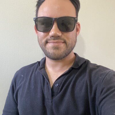 Axelnoir11 Live Cam on StripChat