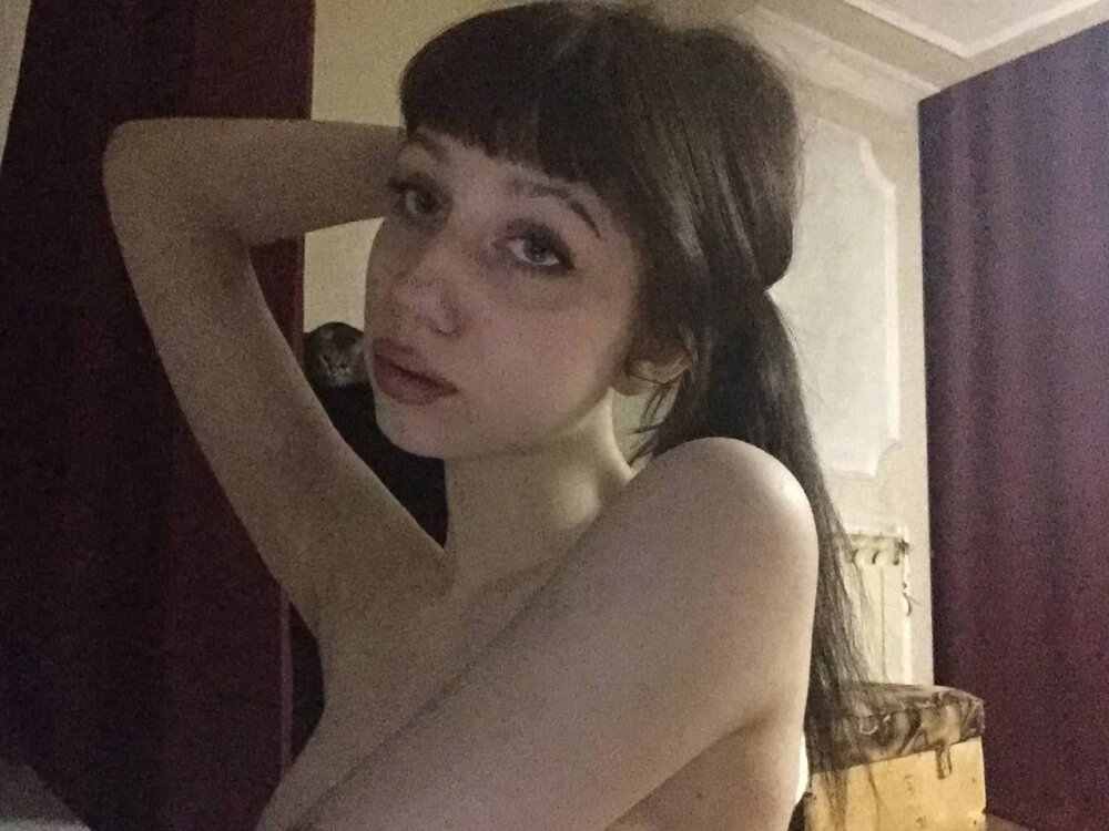 HenriettaHeather 😛 live show