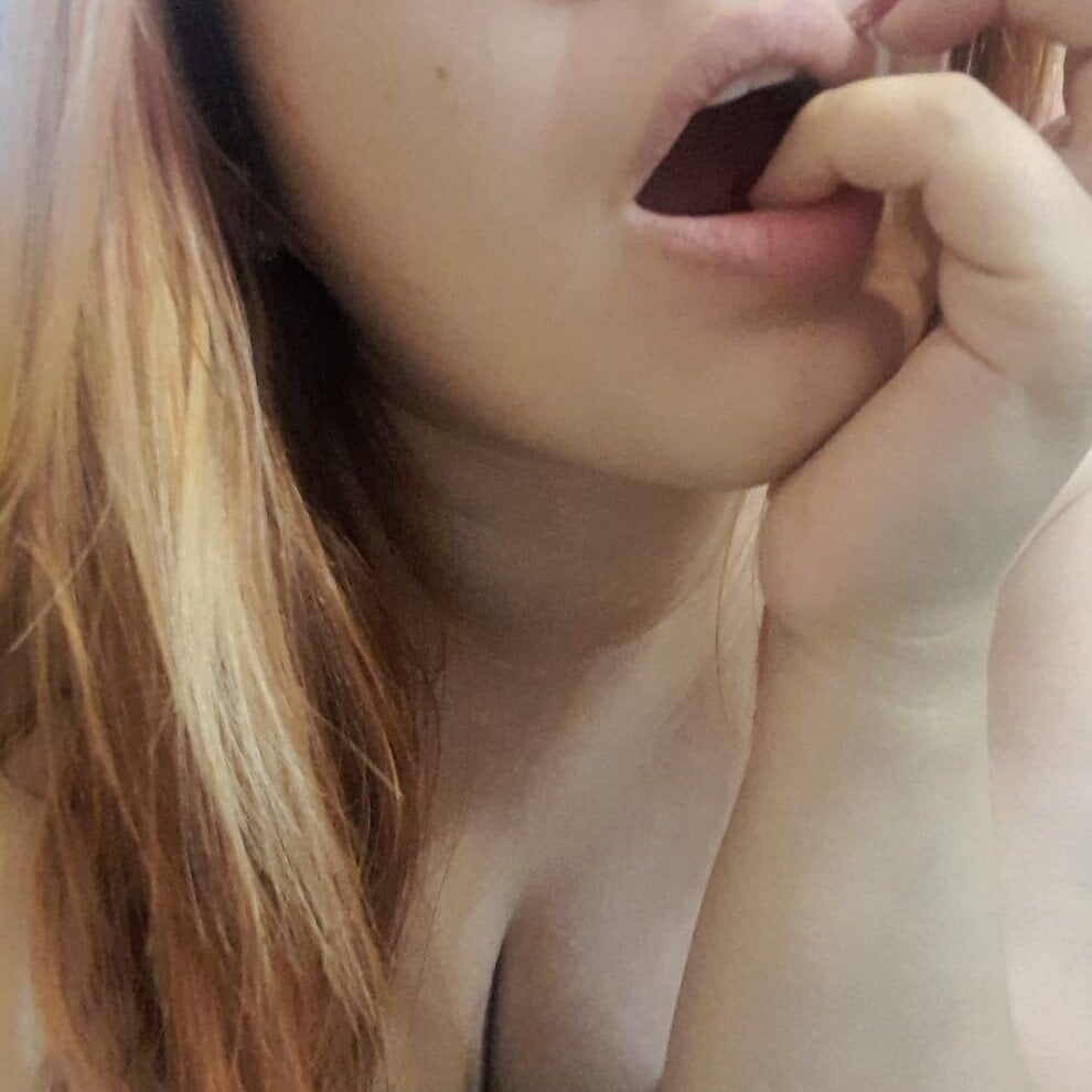 helen_foxygirl webcam livesex profile in i-think-it-will-remain-a-secret cams