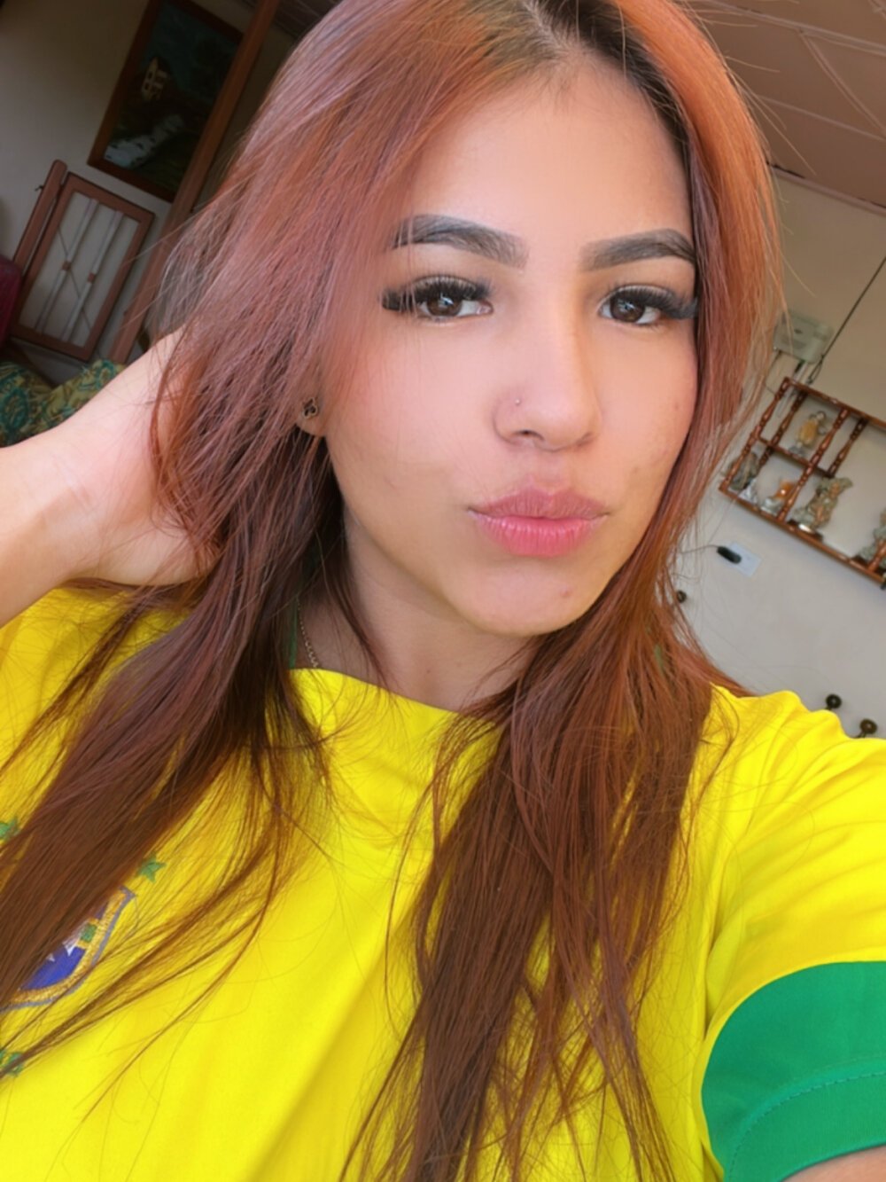 mega-camsex.com amelia_lopez69 livesex profile in colorful-hair cams