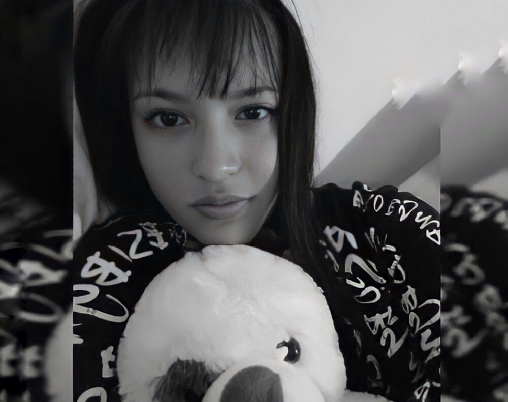 MyaFriend 🗽 naked cam chat