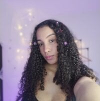 _Adrianne1's Offline Chat Room