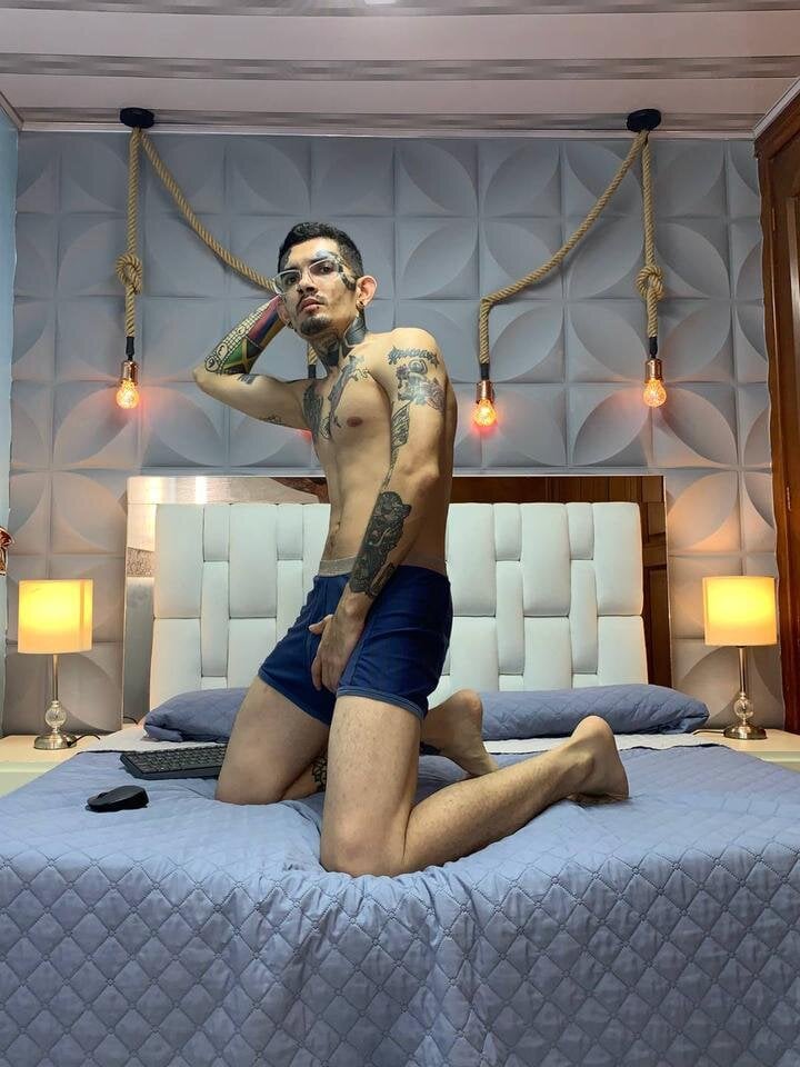 Boy_Tatto profile