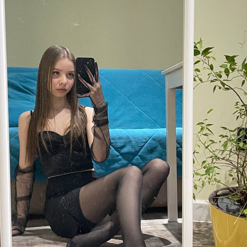 KayleeDiaz 🙆 free live cam